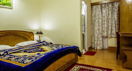 Hotel Himgiri Dalhousie Room Type - Deluxe Room Hotel Himgiri Dalhousie Room Type - Deluxe Room