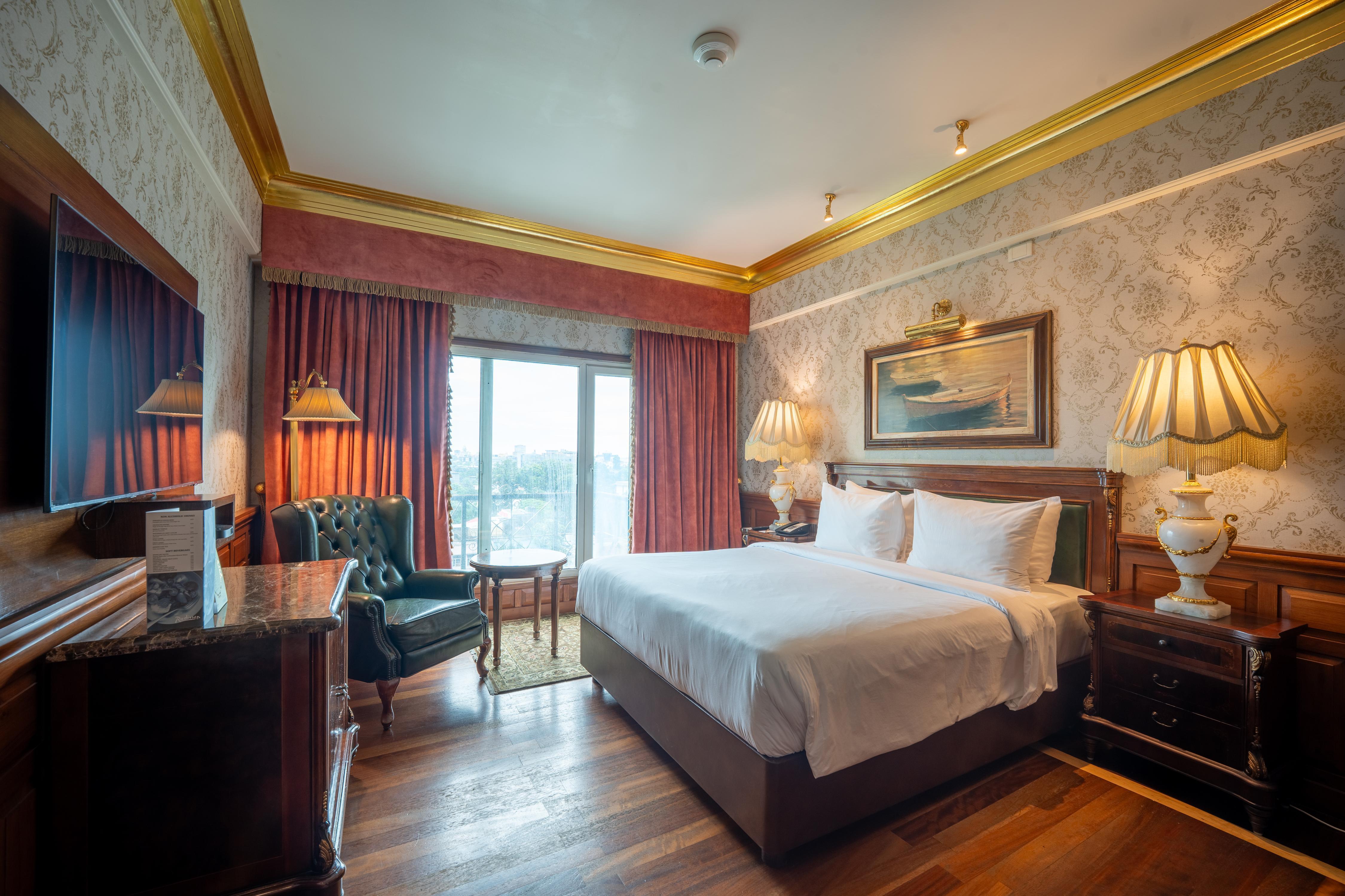 Radisson Jalandhar Room Type - Deluxe Suite
