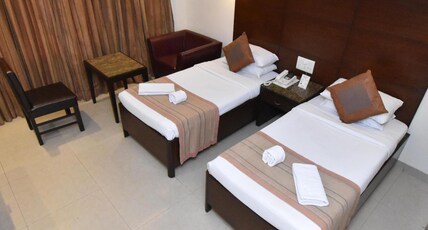 KINGS INTERNATIONAL JUHU Room Type - Deluxe Room