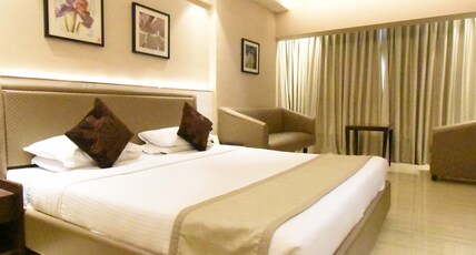 KINGS INTERNATIONAL JUHU Room Type - Executive Room