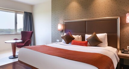 7 Apple Hotel Pimpri Pune Room Type - Premium Suite Room