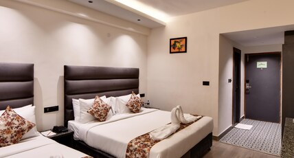 Click Sunburry Hotel katra Room Type - Family Suite