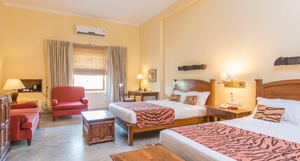 Dev Vilas Room Type - Standard Suite With Bathtub