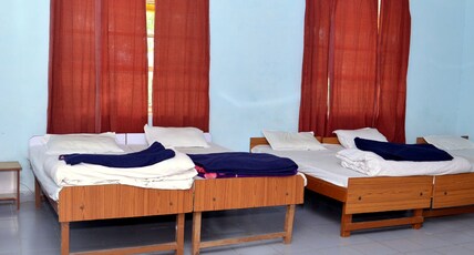 Pops Hotel and Restaurant Room Type - Residence Room 6 bedded Pops Hotel and Restaurant Room Type - Residence Room 6 bedded