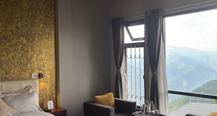 Soods Himalayan Vista Room Type - Premier Attic Mountain View Room