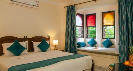 SWAROOP VILAS - LAKE FACING BOUTIQUE HOTEL Room Type - Premier Rooms