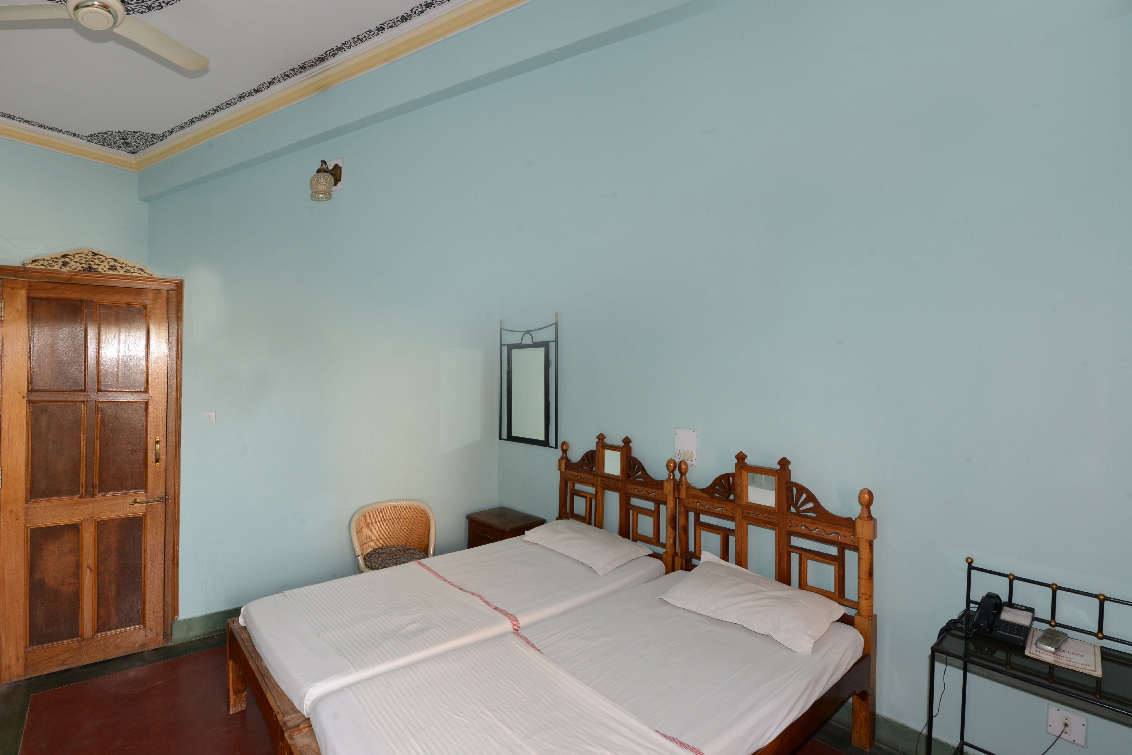 Hotel Harasar Haveli - Tap to explore photos