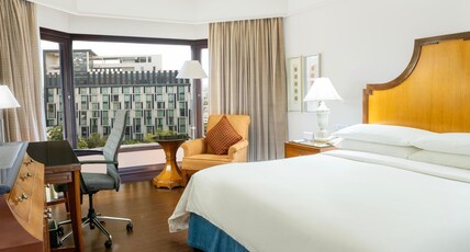 Hyderabad Marriott Hotel and Convention Centre Room Type - Deluxe King with Bathtub