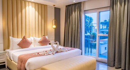 MJ Residency Room Type - EXECUTIVE SUITE with Private Terrace and Working Desk