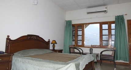 Hotel Sarvari, Kullu (HPTDC) Room Type - Double bed room Super Deluxe (A/C) Hotel Sarvari, Kullu (HPTDC) Room Type - Double bed room Super Deluxe (A/C)