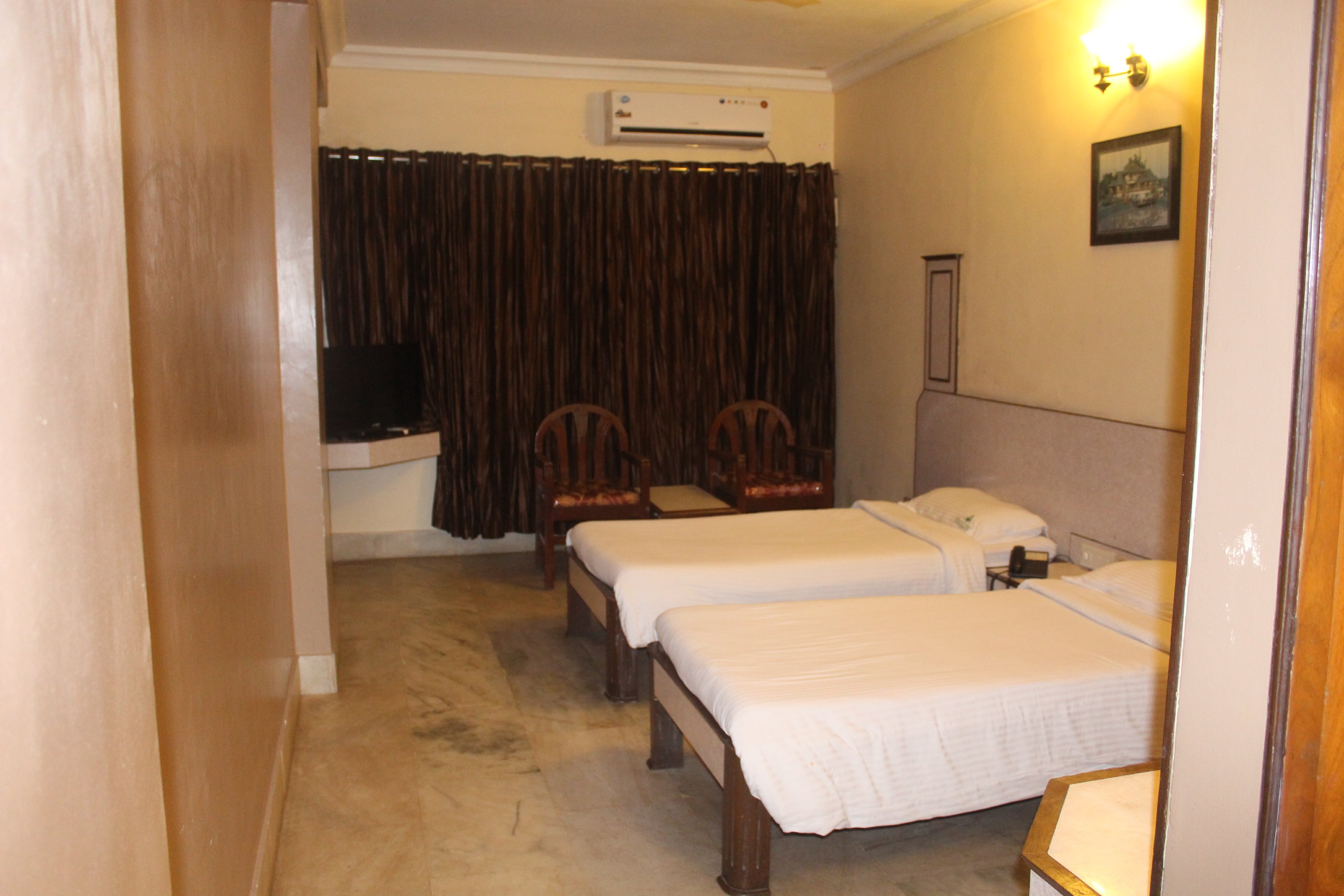 Hotel Mangalore International - K.S. RAO ROAD - Tap to explore photos
