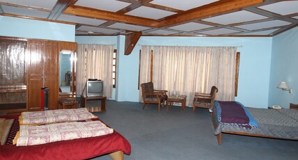 HotelApple Blossom, Fagu (HPTDC) Room Type - 4 Bedded room