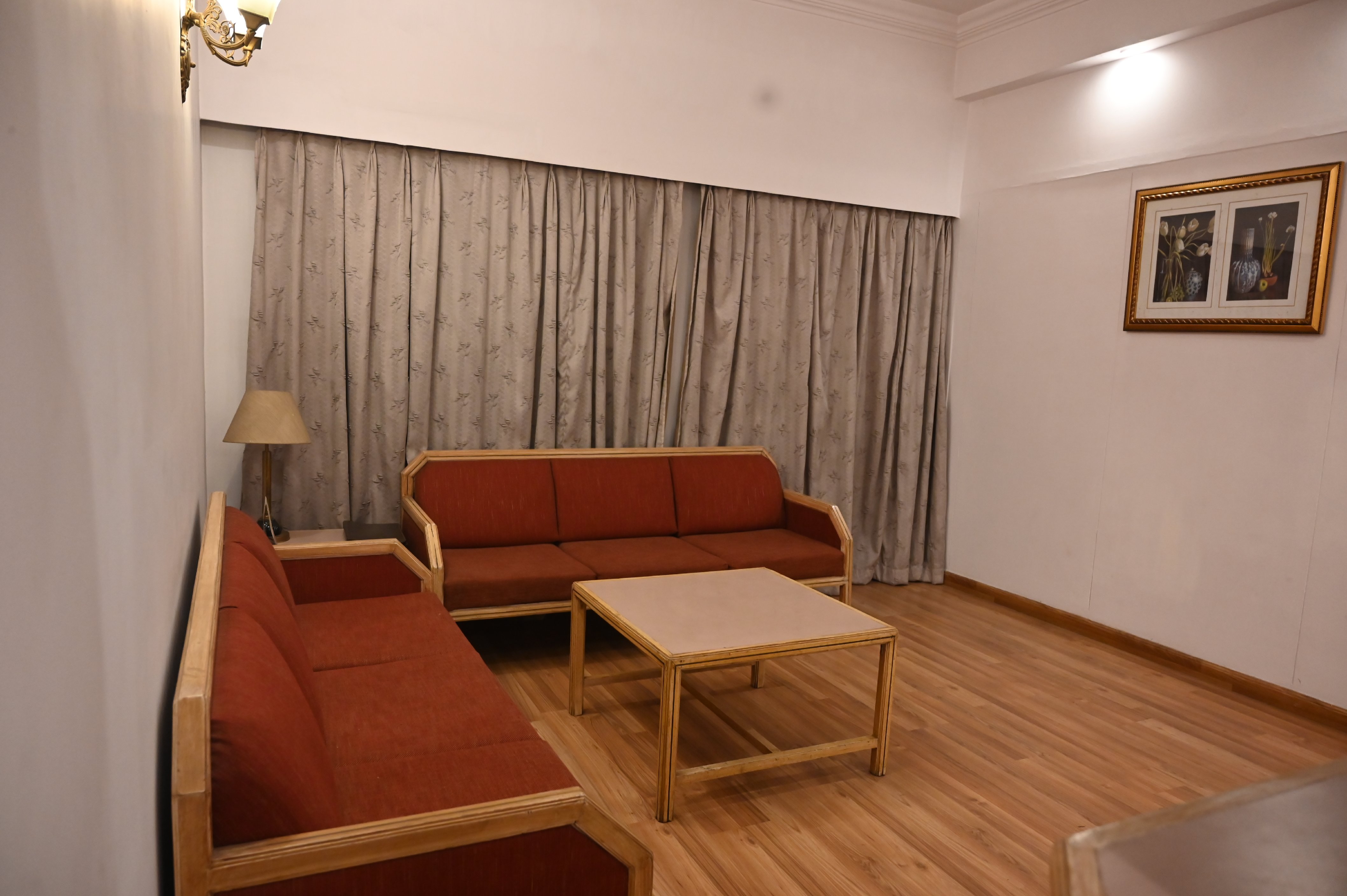 Hotel Yuvraj Palace - Tap to explore photos