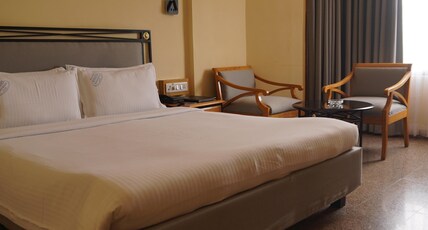Hotel Darling Residency Room Type - Deluxe Room