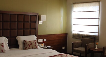 Hotel Stay Inn Room Type - Lake View Suite