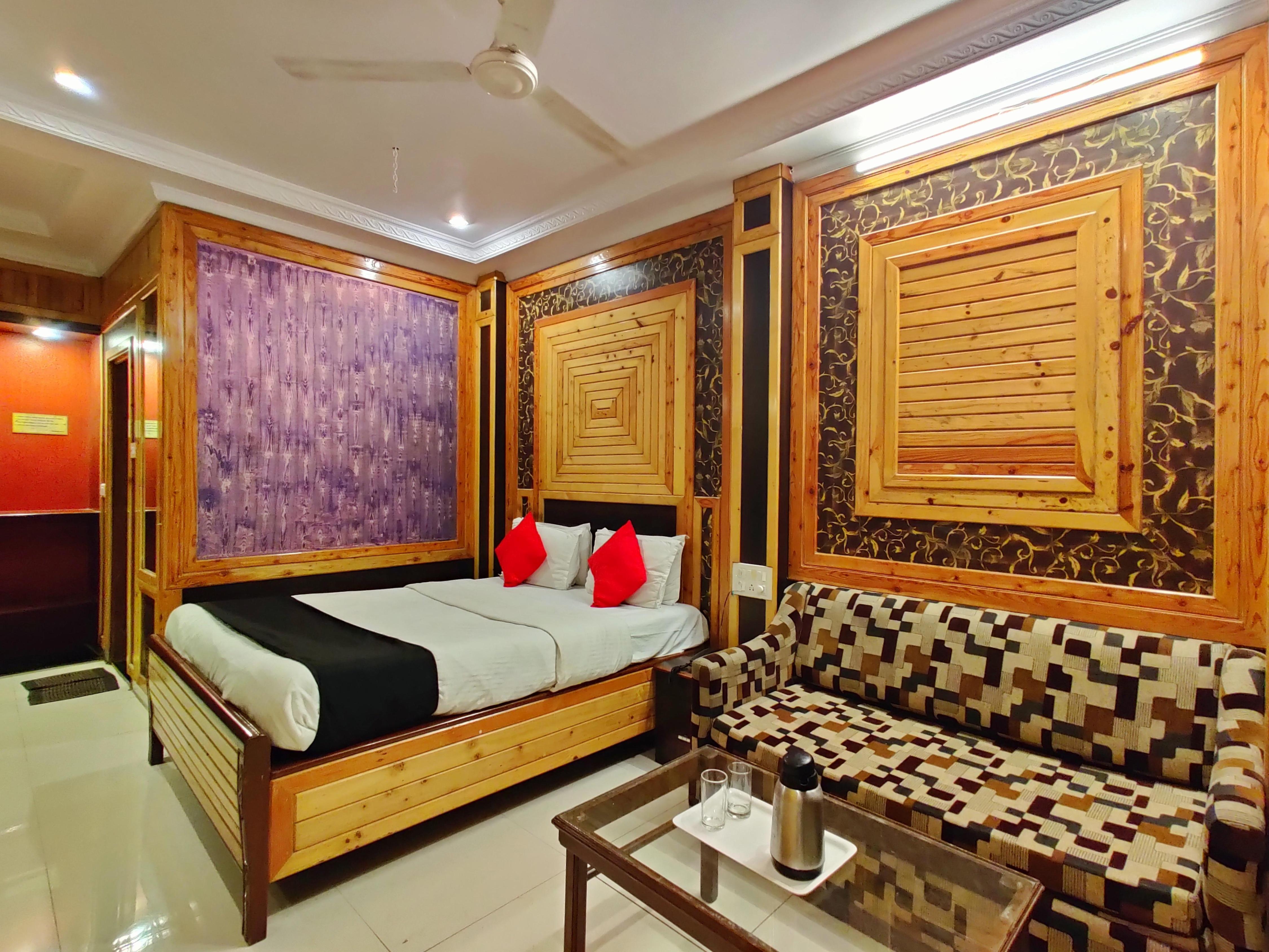 Hotel Pratap Heritage - Tap to explore photos