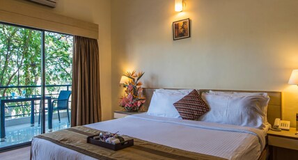 Phoenix Hotel, Pune Room Type - Semi Deluxe Room