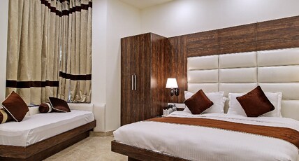 Wood Castle Spa Resort- A River Access Property Room Type - Super Deluxe (Villa) Cottage