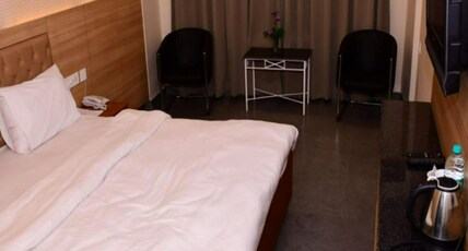 The Himalayan Vista, Ranikhet Room Type - Luxury Himalaya Family view