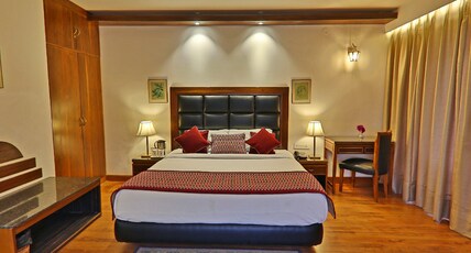 Manali Heights Room Type - Luxury Room with Bathtub Manali Heights Room Type - Luxury Room with Bathtub
