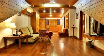 Manali Heights Room Type - Regal Family Suite