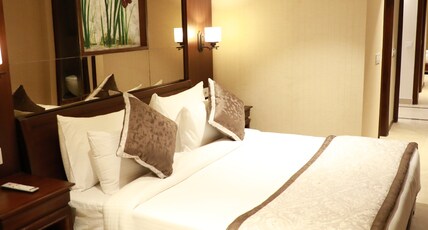 Hotel Golden Tower Room Type - Deluxe Room