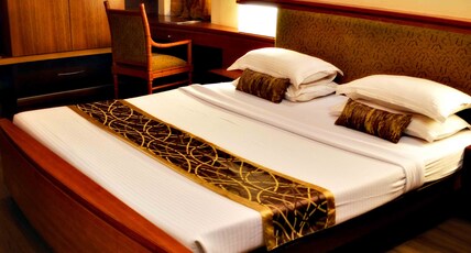 Hotel Malligi Room Type - Suite AC Room