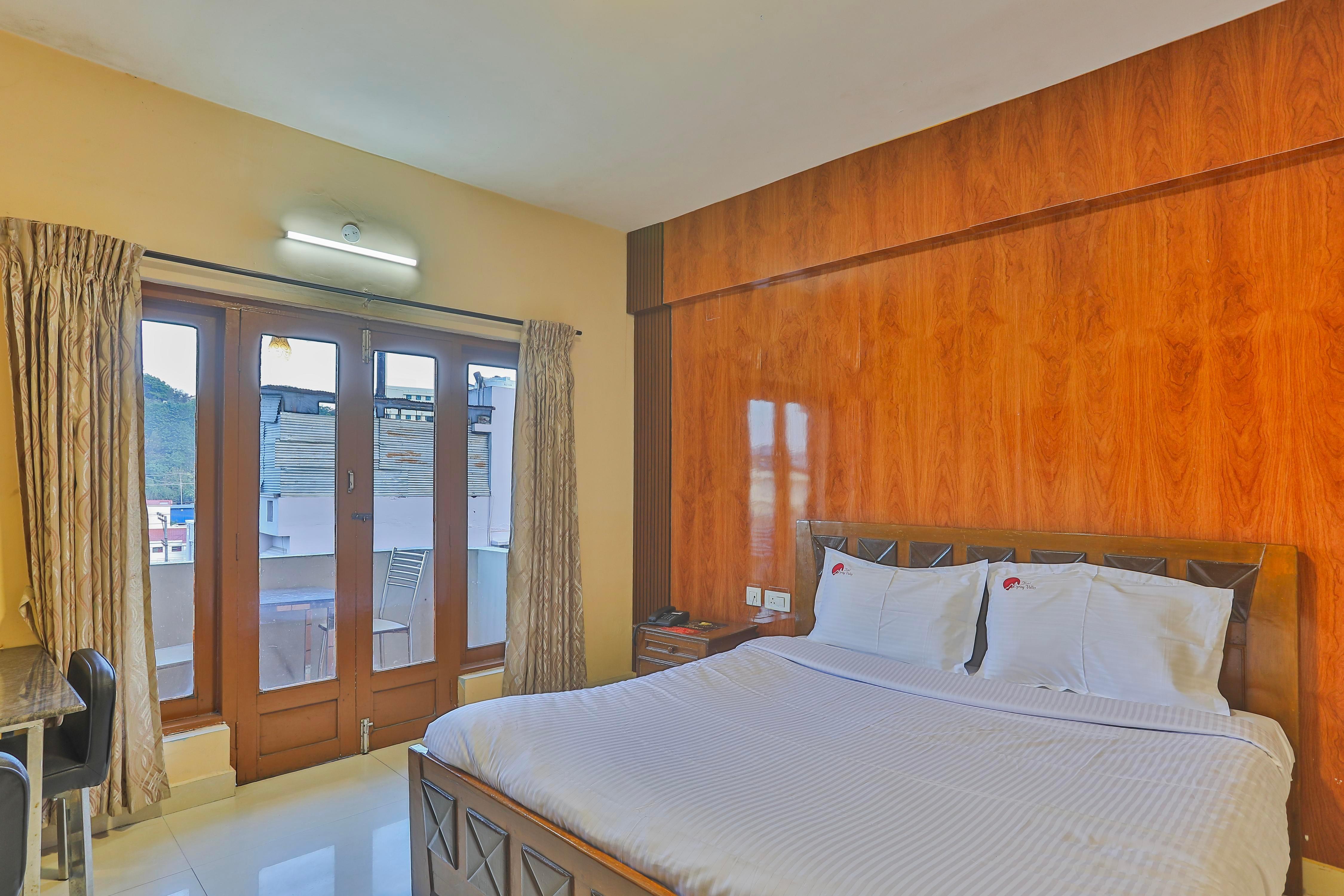 Hotel Spring  Valley Room Type - Executive Room