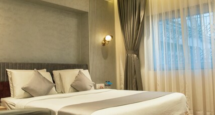 Hotel Panasia Continental Room Type - Royal Room