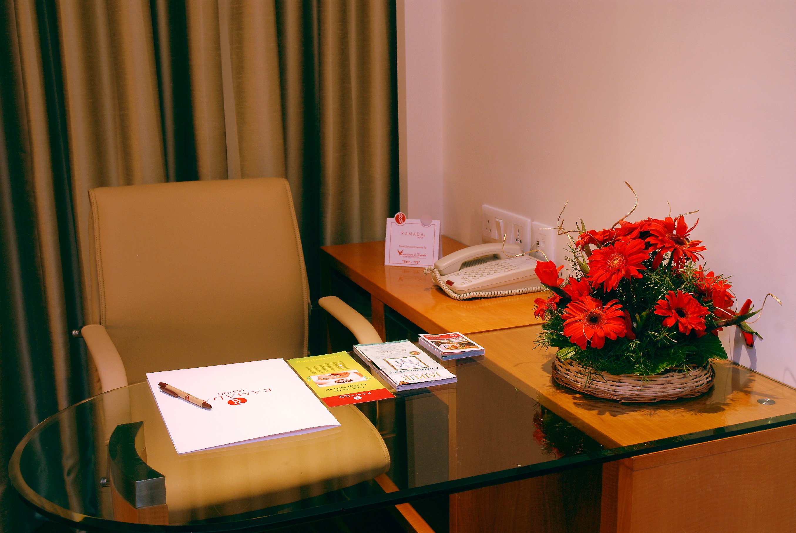 Ramada by Wyndham Jaipur - Tap to explore photos