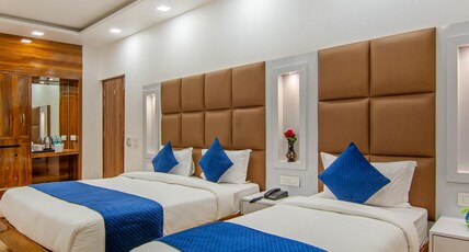 Rahul Palace by Golden Tree @ karol Bagh Room Type - FAMILY ROOM