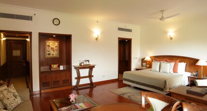 Jaypee Palace Hotel & Convention Centre Room Type - Junior Suite Room With Bathtub