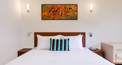 Lemon Tree Hotel Aurangabad Room Type - Executive King room with Balcony