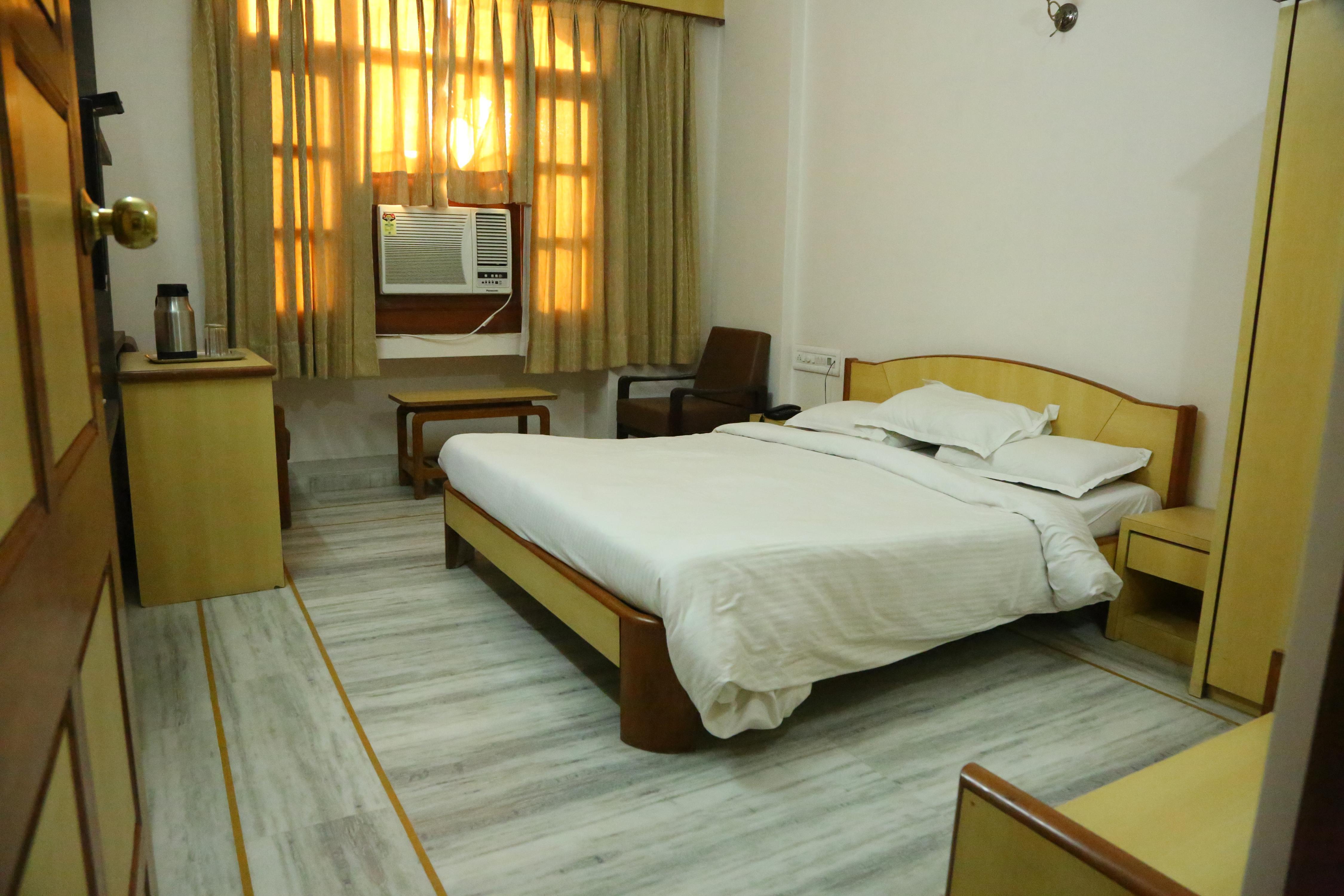Hotel Garden View Nathdwara Pure Veg - Tap to explore photos