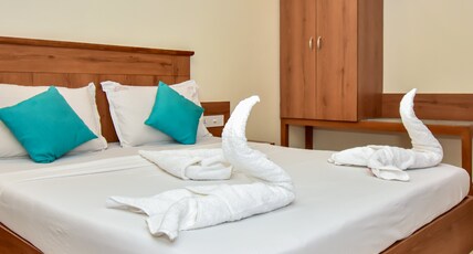 Legends Inn Room Type - Deluxe Room