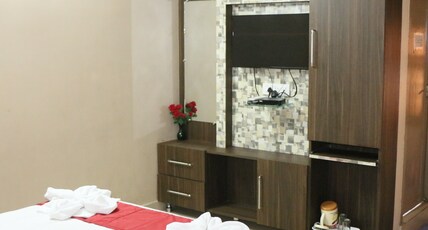 Hotel Akshaya Room Type - Deluxe Room Hotel Akshaya Room Type - Deluxe Room
