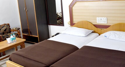 Sharada International Hotel Room Type - Deluxe Double Bed Non AC Room