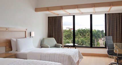 Le Meridien Kochi Room Type - Deluxe Twin Backwater or Garden View