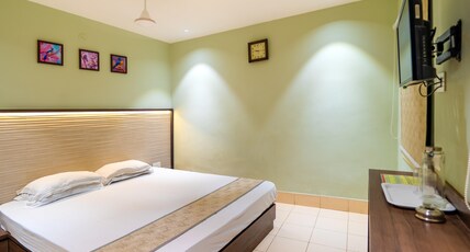Hotel Dolphin Puri - 180 mtrs from Beach Room Type - AC Deluxe Ground Floor