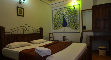 Hotel Royal Sheraton Room Type - Royal Deluxe Room