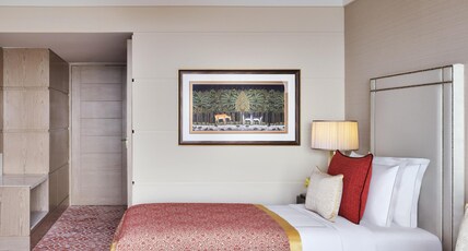 Taj Mahal, New Delhi Room Type - Taj Club Executive Room Twin Bed 1 way Airport Transfer Cocktail hours