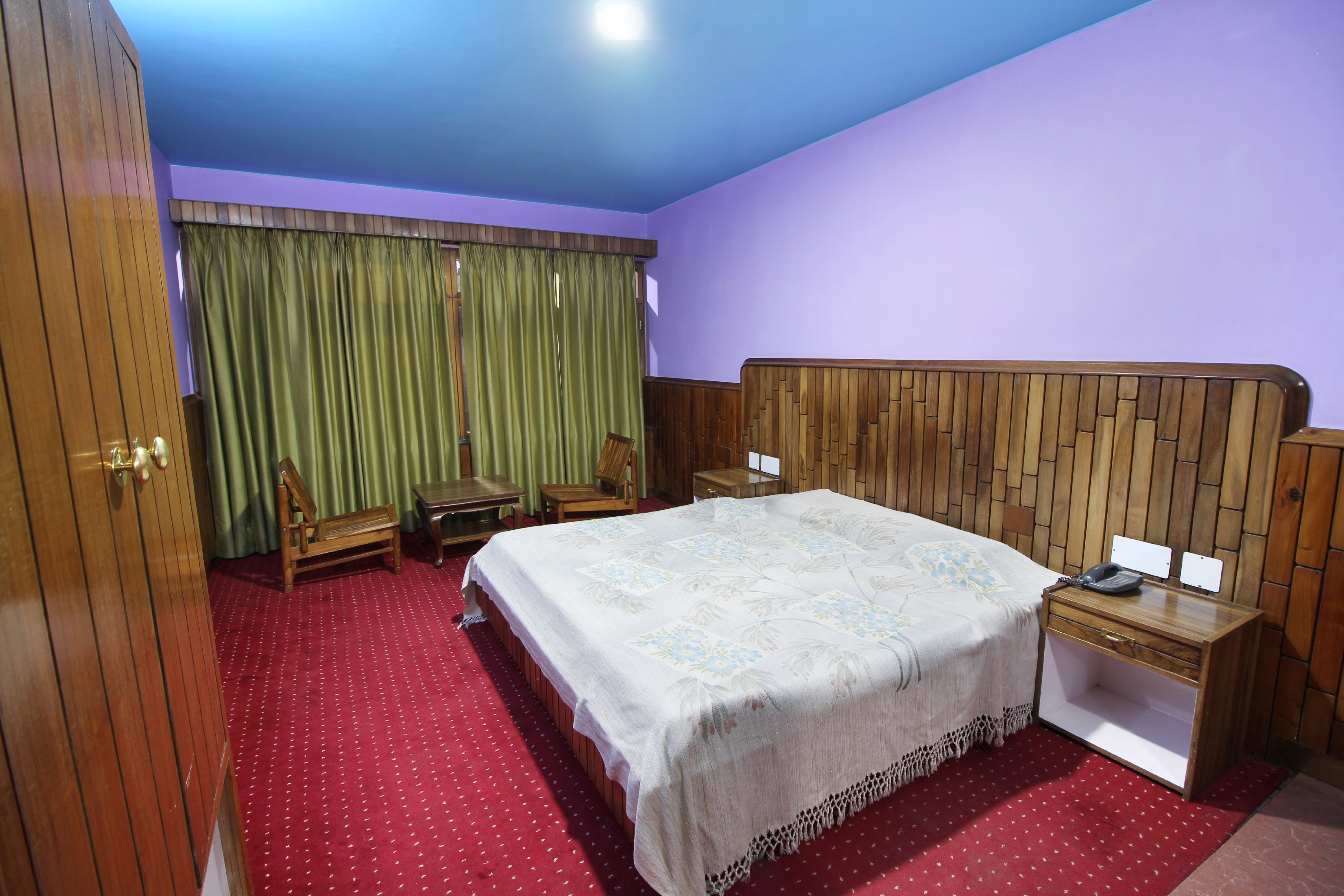 Hotel Silmog Garden - Tap to explore photos