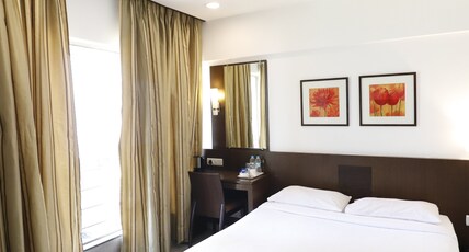 Shantai Hotel Room Type - Standard Room with Work Desk