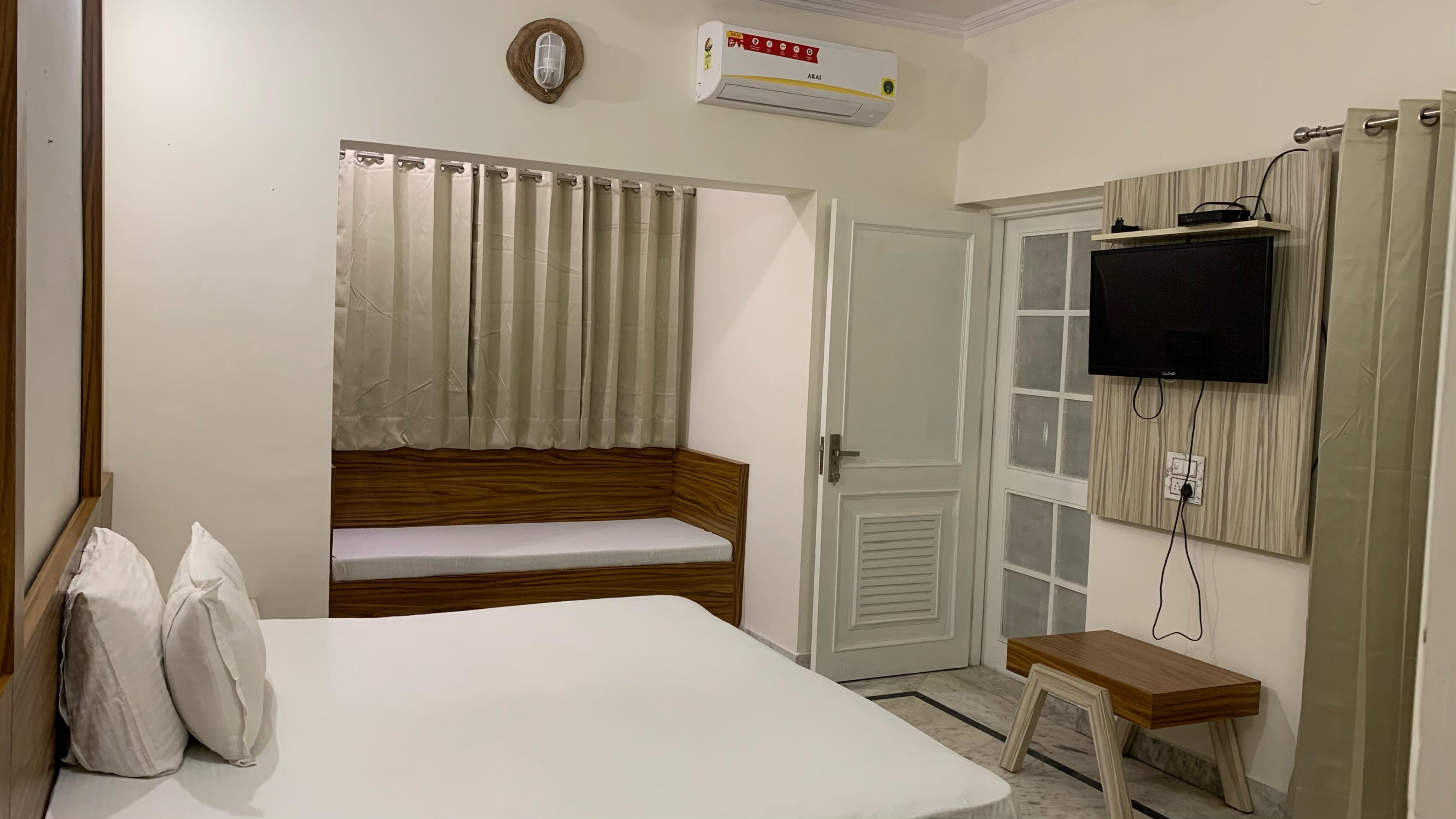 Siswan Jungle Lodge Room Type - Deluxe room