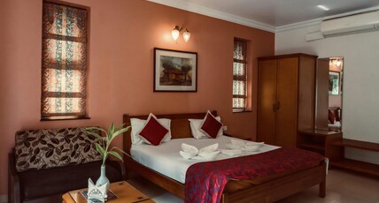 Renzos Inn Room Type - AC Elegance