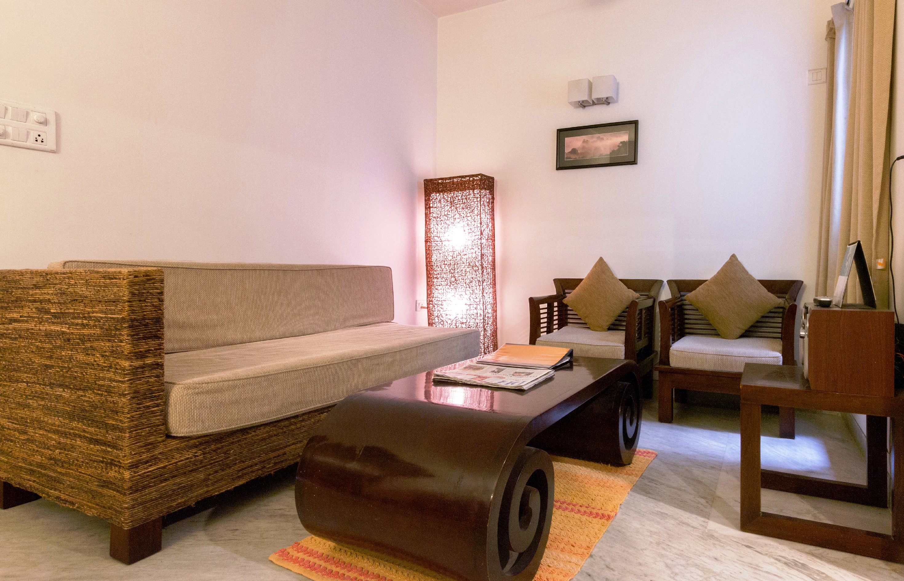 Maple Suites Serviced Apartments - Tap to explore photos