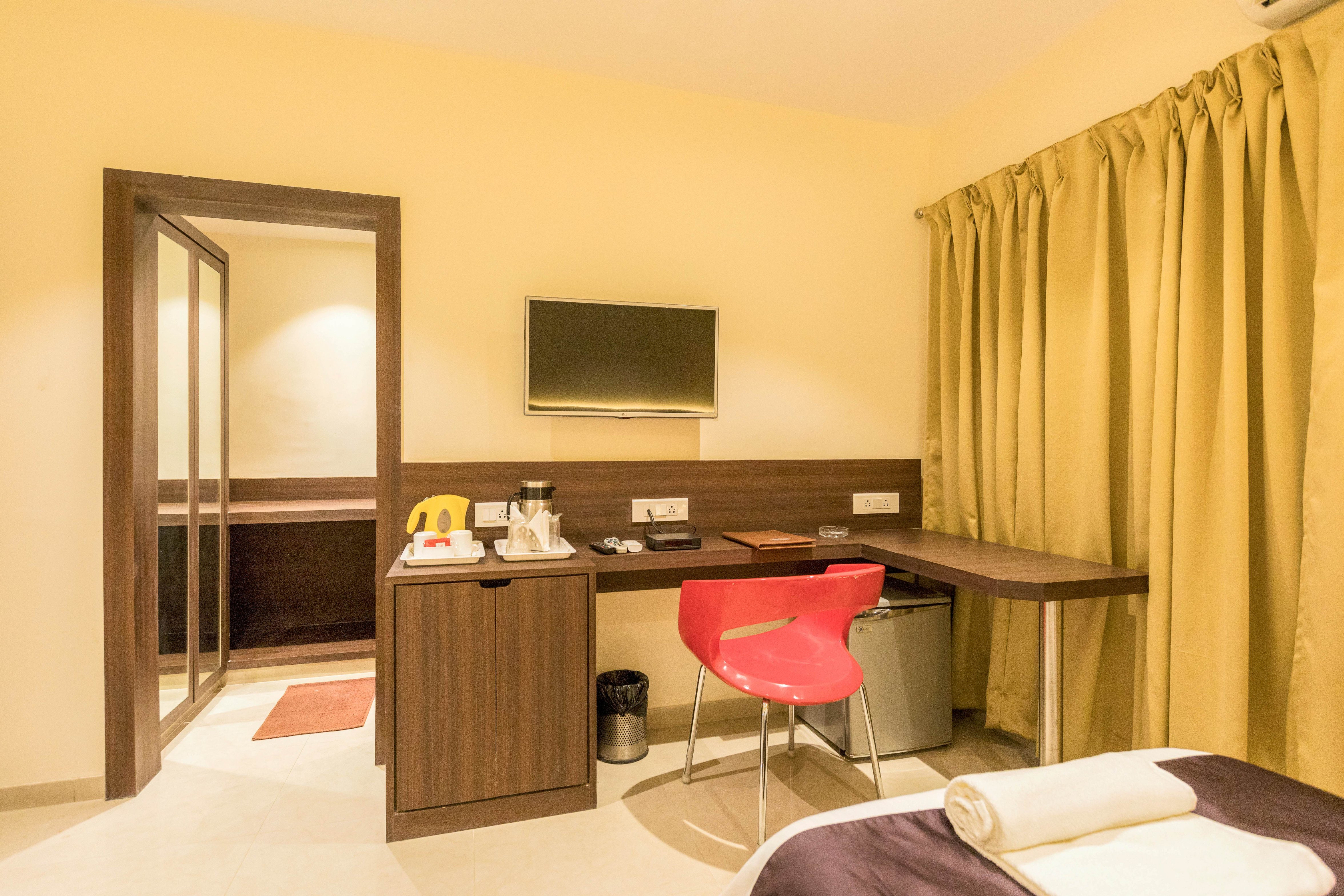 The Lynq CICO - A Boutique Hotel, Alipore - Tap to explore photos