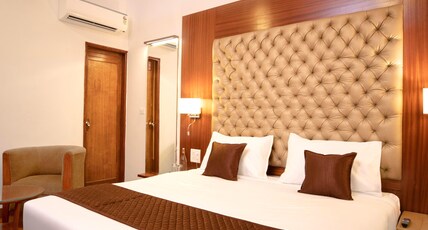 U by Z Hotels, Richmond Circle Room Type - Premium Queen Room U by Z Hotels, Richmond Circle Room Type - Premium Queen Room