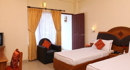 Hotel Sandra Palace Room Type - Deluxe Non AC Room