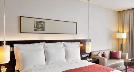 JW Marriott Hotel Pune Room Type - Executive Suite with Bath Tub, Skyline View, Executive Lounge Access